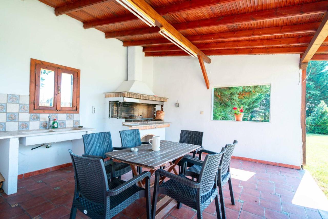 Villa Bougainvillea إبانومي المظهر الخارجي الصورة