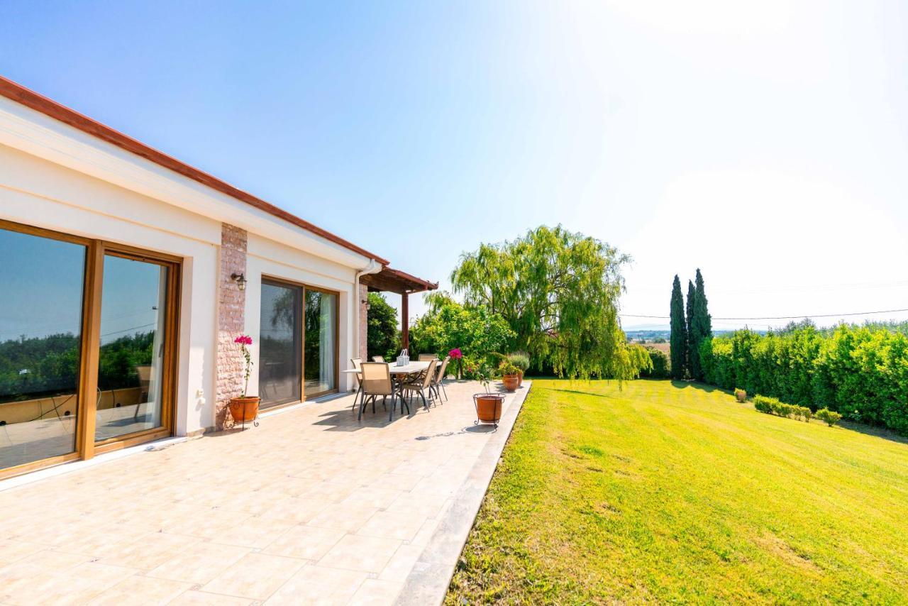 Villa Bougainvillea إبانومي المظهر الخارجي الصورة