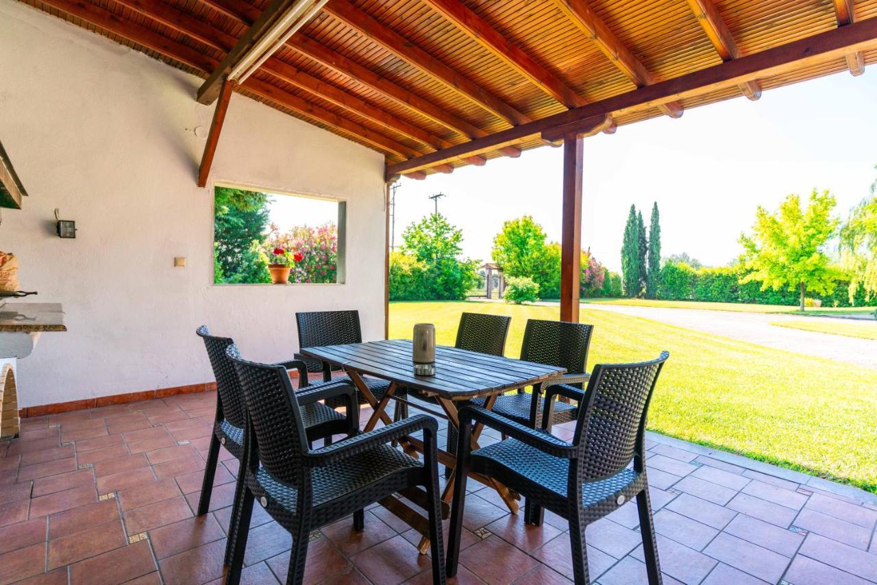 Villa Bougainvillea إبانومي المظهر الخارجي الصورة