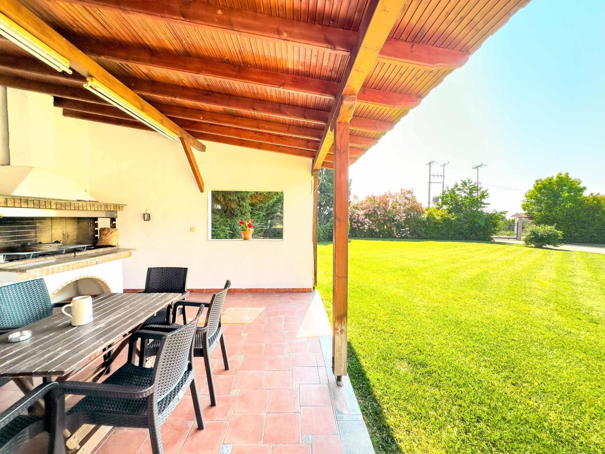 Villa Bougainvillea إبانومي المظهر الخارجي الصورة